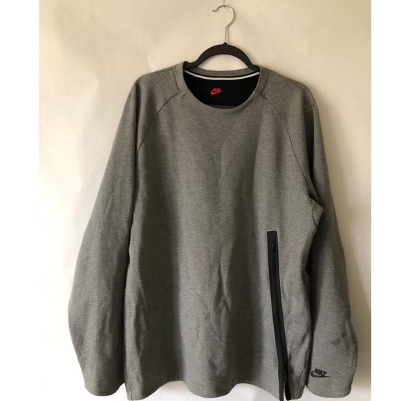 Nike Other - Nike tech fleece crewneck